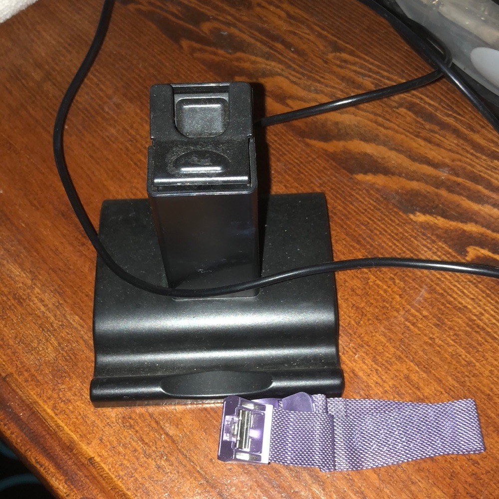 Fitbit charge charger port and band